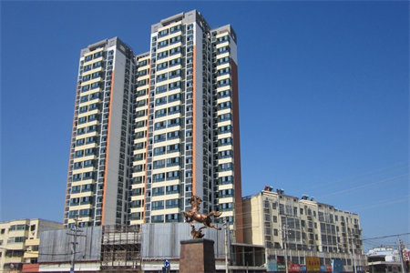 城西南阳湖花园3室2厅2卫138m2精装修